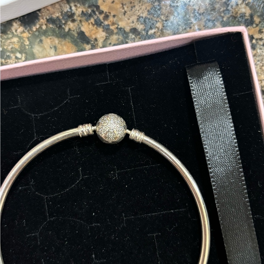 Pandora Classic Silver 7.5 inch Bracelet - Picture 3 of 5